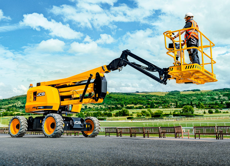 JCB introduz plataformas elevatórias no Brasil